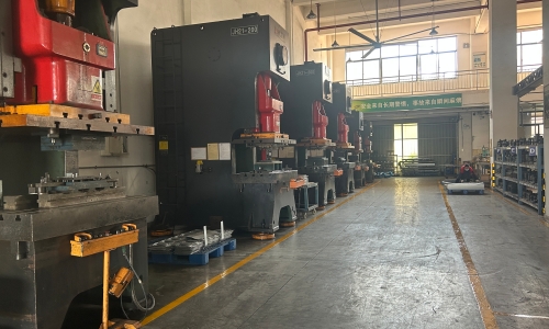 ¿Qué es la fabricación de chapa metálica y cómo funciona?